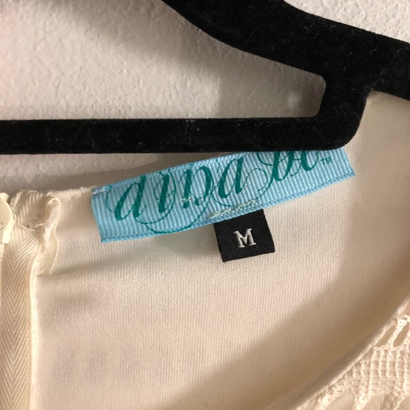 Lace ivory shift dress - Picture 6 of 6